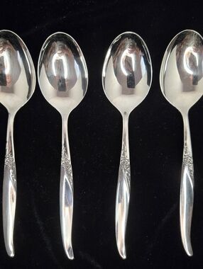 Oneida Wm. A. Rogers LA ROSE Premier Stainless Oval Soup Spoons 6 3/4", Set Of 4
